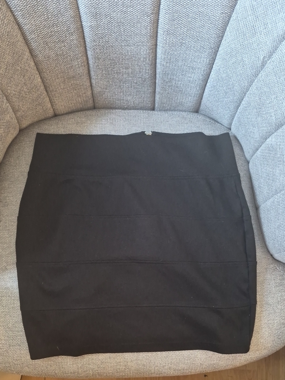 Black Women's Mini Bandage Skirt